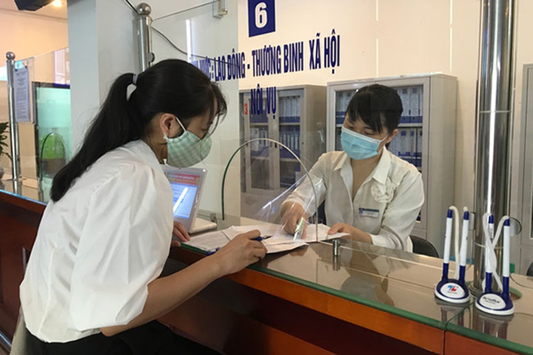 Căn cứ nhận trợ cấp thất nghiệp và hỗ trợ nuôi con nhỏ