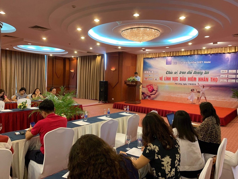 Ngành bảo hiểm tiếp tục đà tăng trưởng