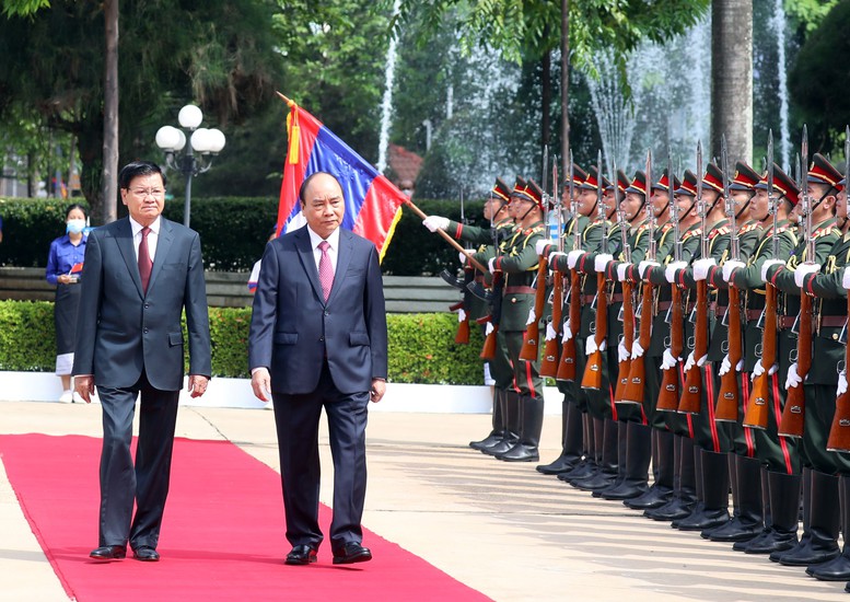 Ưu tiên cao nhất cho việc không ngừng củng cố, vun đắp mối quan hệ Việt-Lào