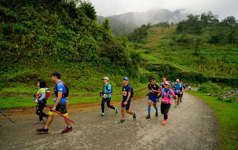 4.000 vận động viên tham dự Cuộc đua chạy marathon vượt núi Việt Nam