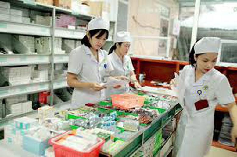 Làm ở phòng Y tế có cần Chứng chỉ hành nghề dược?