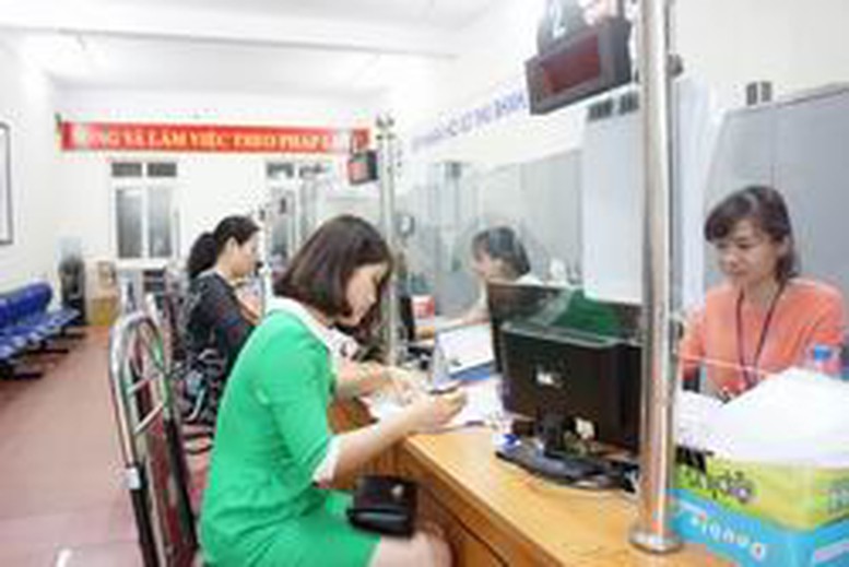 Được hoàn lại tiền BHYT hộ gia đình khi đi làm ở công ty