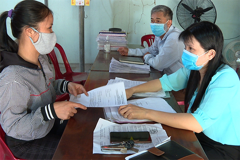 Người lao động nghỉ không lương đóng BHYT thế nào?
