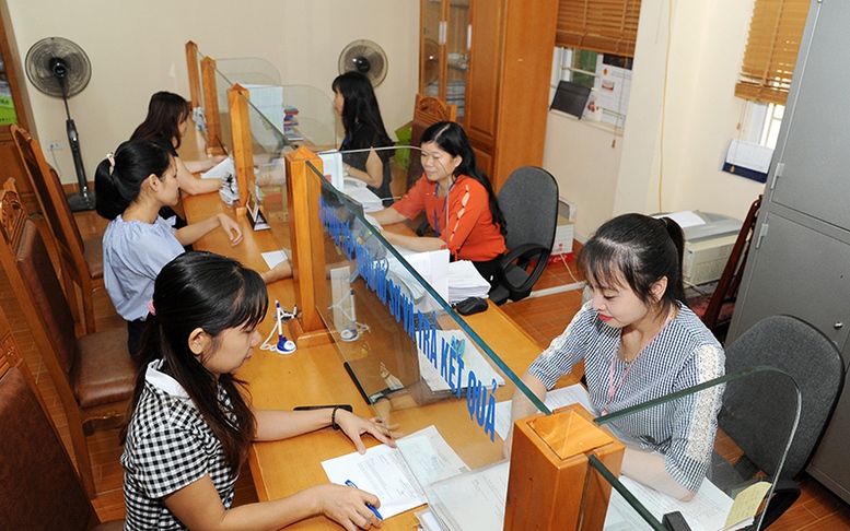 Có phải mang toàn bộ chứng từ thu chi của xã cho huyện kiểm tra không?