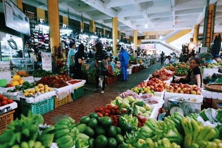 Xã có được tổ chức đấu thầu dịch vụ quản lý chợ?