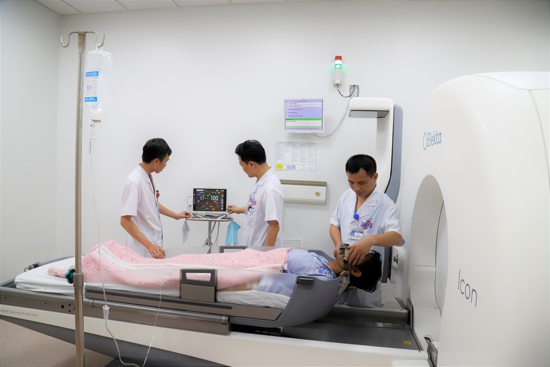 Điều trị u não bằng máy Gamma Knife thế hệ mới