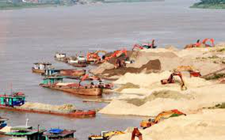 Xử lý nghiêm hành vi khai thác cát trái phép tại Vĩnh Phúc