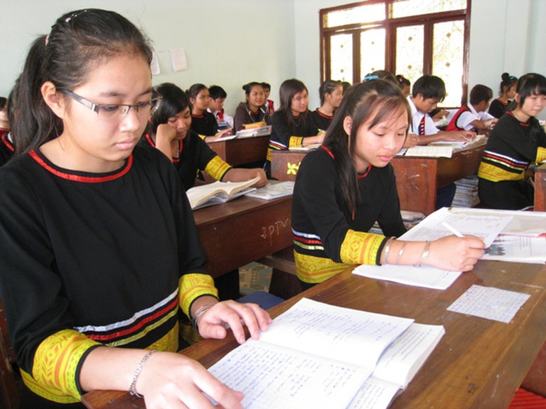 Việc phân công công tác với sinh viên tốt nghiệp hệ cử tuyển
