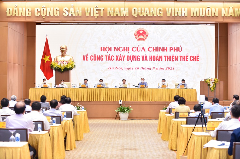 Thủ tướng Phạm Minh Chính chủ trì Hội nghị toàn quốc về xây dựng và hoàn thiện thể chế