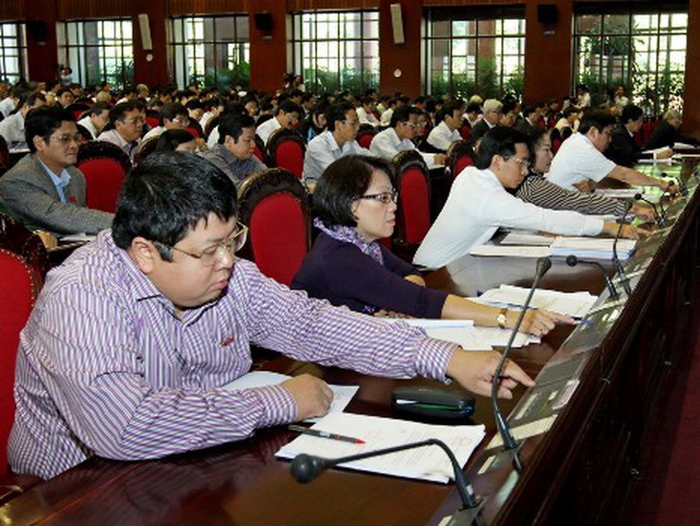 Thông qua Nghị quyết về phân bổ ngân sách trung ương năm 2012