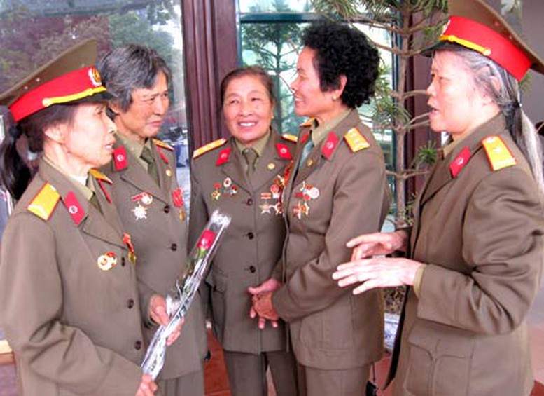 Trợ cấp một lần với sĩ quan nghỉ hưu trước tuổi 