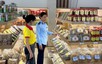 'Nhiều mặt hàng giả thậm chí mang cả tem chống giả'