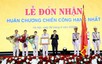 Hải quan đón nhận Huân chương Chiến công hạng Nhất nhân kỷ niệm 80 năm ngày truyền thống