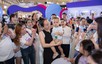 'Ngày hội thôi nôi' quy tụ hàng trăm gia đình, xác lập kỷ lục Việt Nam