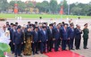 Top leaders pay tribute to President Ho Chi Minh