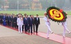 Deputies pay tribute to President Ho Chi Minh ahead of 16th NA’s first session