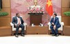 越南国会副主席陈光方会见各国议会联盟秘书长马丁˙纯贡