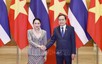 越南国会主席陈青敏会见泰国总理佩通坦