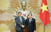 越南国会主席陈青敏会见日本自由民主党代理干事长