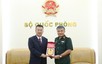 国防部副部长阮文贤会见中国公安部部长助理吕武钦
