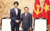 越共中央书记处常务书记陈锦绣会见新加坡驻越南大使