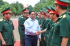 Thủ tướng thăm lực lượng vũ trang tỉnh Đắk Lắk, yêu cầu luôn sẵn sàng chiến đấu ở mức cao nhất