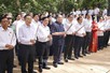 Chủ tịch Quốc hội dâng hương tưởng niệm các bậc tiền bối cách mạng tại Tuyên Quang