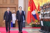 Thủ tướng Lê Minh Hưng chủ trì lễ đón chính thức Thủ tướng CHDCND Lào