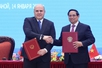 Viet Nam, Russia sign cooperation deals