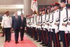 [Photos] - Official welcome ceremony for Vietnamese Party chief in Singapore