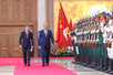 Polish Prime Minister Donald Tusk accorded official wecome ceremony in Ha Noi