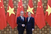 Vietnamese, Chinese foreign ministers hold strategic discussion in Ha Noi