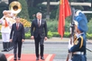 Prime Minister Le Minh Hung hosts official welcome ceremony for Slovak counterpart Robert Fico