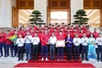 Prime Minister Le Minh Hung congratulates ASEAN U17 title winners