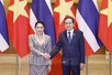 越南国会主席陈青敏会见泰国总理佩通坦