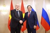 范明政总理与俄罗斯总理举行会谈
