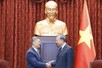 越共中央总书记、国家主席苏林会见美国代理海军部长高雄
