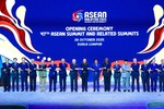 Thủ tướng dự khai mạc Hội nghị cấp cao ASEAN với 'dấu mốc lịch sử'
