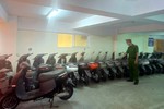 Phát hiện cửa hàng kinh doanh xe điện có dấu hiệu buôn hàng giả