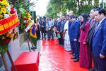 Thủ tướng Phạm Minh Chính dâng hoa tưởng niệm Chủ tịch Hồ Chí Minh tại Rio de Janeiro