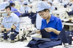 Lợi thế lao động giá rẻ dần mất, các ngành xuất khẩu chủ lực đối mặt sức ép mới