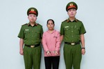 TPHCM: Bắt khẩn cấp bảo mẫu bạo hành trẻ mầm non