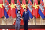 Top Vietnamese, Cambodian legislators hold talks in Ha Noi