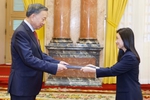 Top leader To Lam hosts newly-accredited U.S. Ambassador