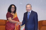 越共中央总书记、国家主席苏林会见斯里兰卡总理哈里尼·阿马拉苏里亚