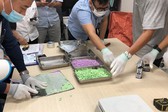 Kiểm soát các hoạt động hợp pháp liên quan đến ma túy