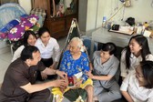 C&#225;c đơn vị VPCP ph&#237;a Nam thăm v&#224; ch&#250;c Tết gia đ&#236;nh ch&#237;nh s&#225;ch