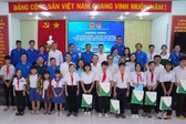 Ấm áp biên cương, tiếp sức học sinh vùng biên
