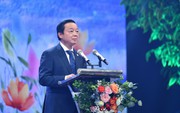 Phó Thủ tướng Trần Hồng Hà phát biểu tại chương trình Thay lời tri ân nhân Ngày Nhà giáo Việt Nam