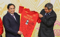 政府总理范明正会见国家女子足球队